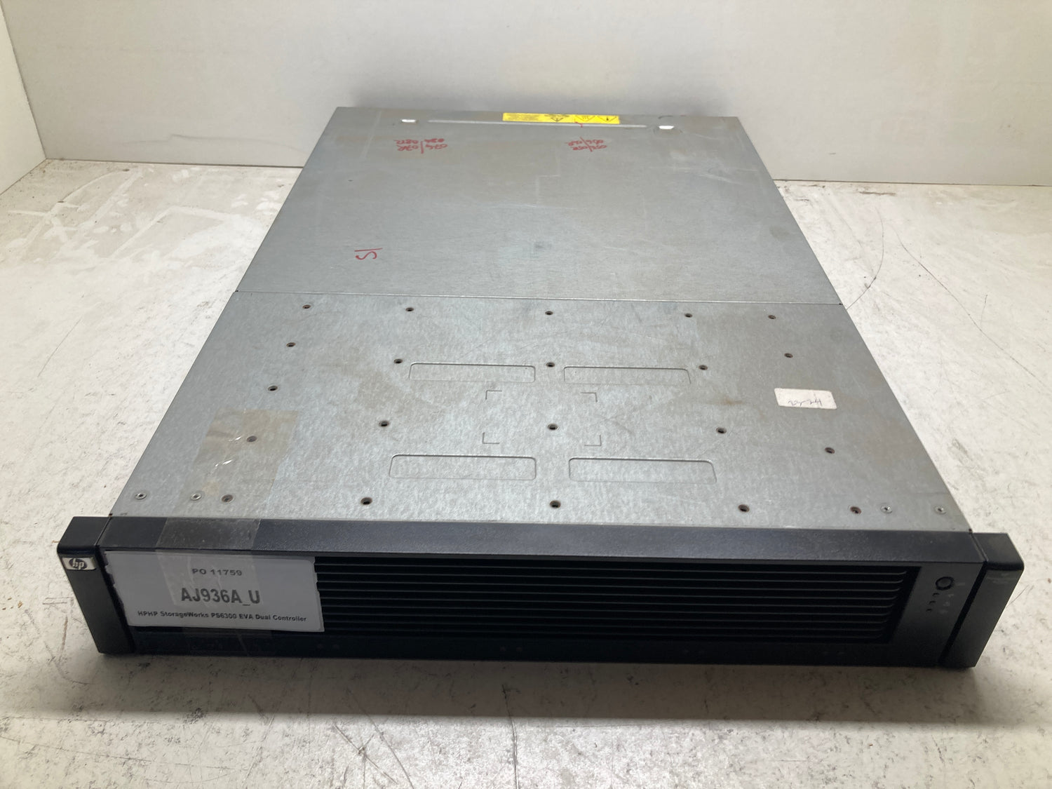 HP StorageWorks P6300 EVA Dual Controller Fibre Channel Array Module 2nd :: Alt ( /