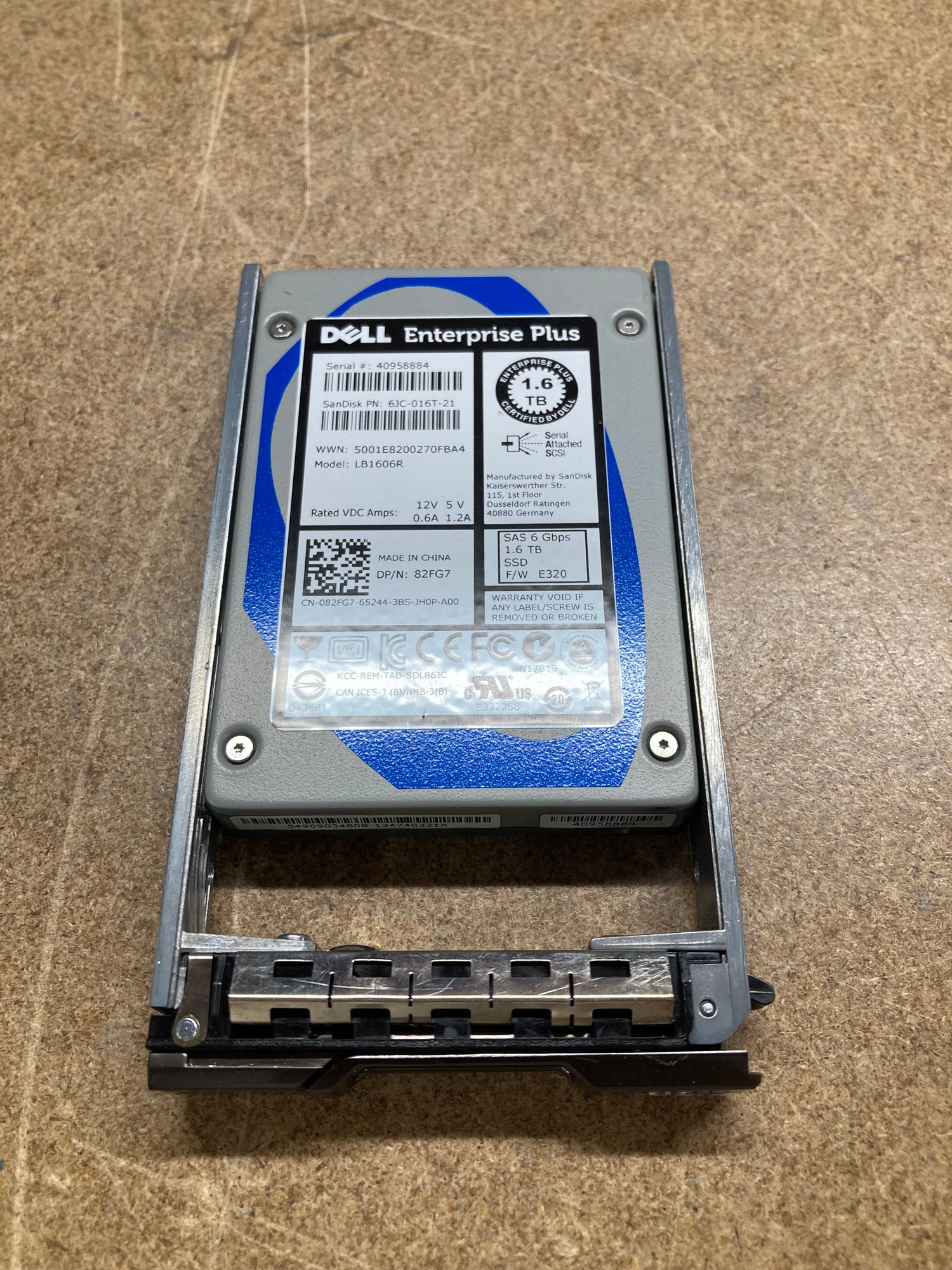 82FG7 SC220 DELL Compellent 1.6TB SAS 6GBPS 2.5" SSD 2nd :82FG7 Compellent: Alt () Other //