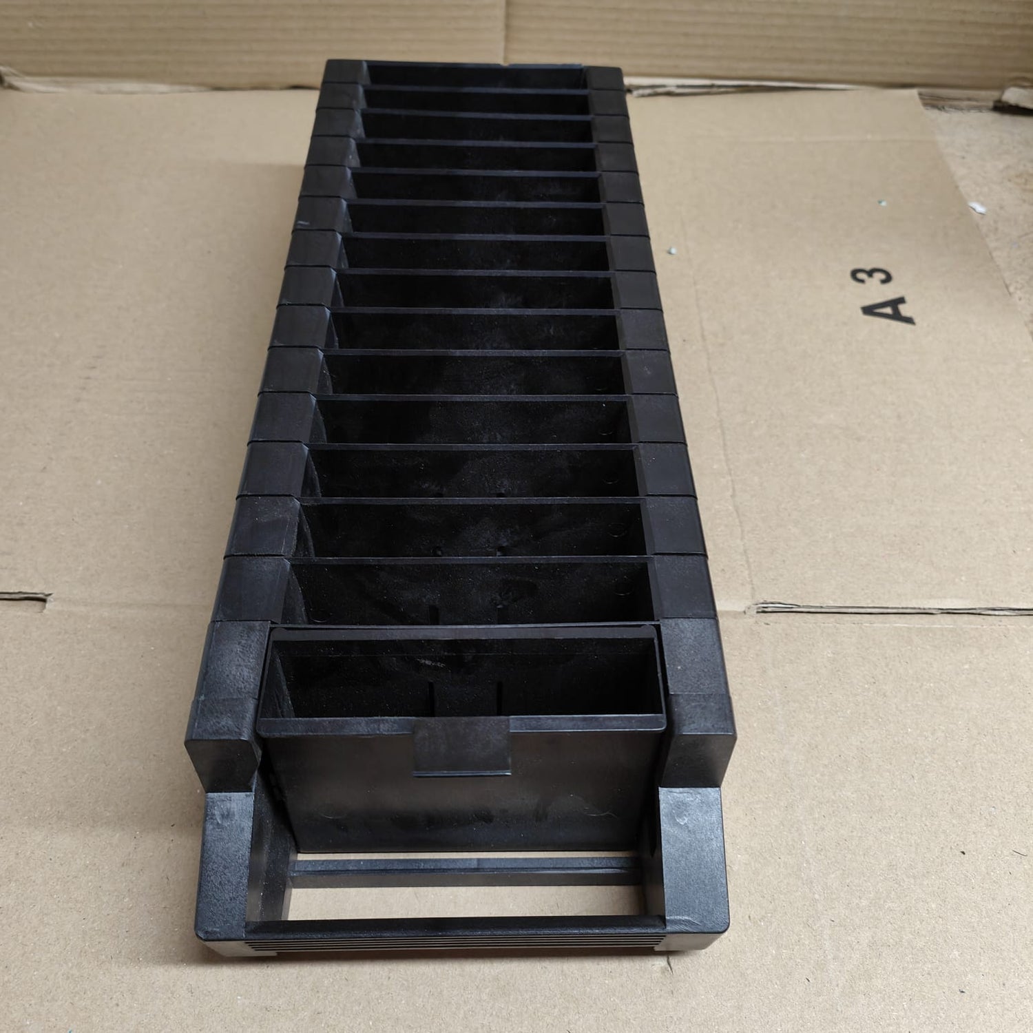 HP MSL5000 MSL6000 Right side LTO magazine 15-slot removable PN:303076-001 2nd :303076-001: Alt () Other //