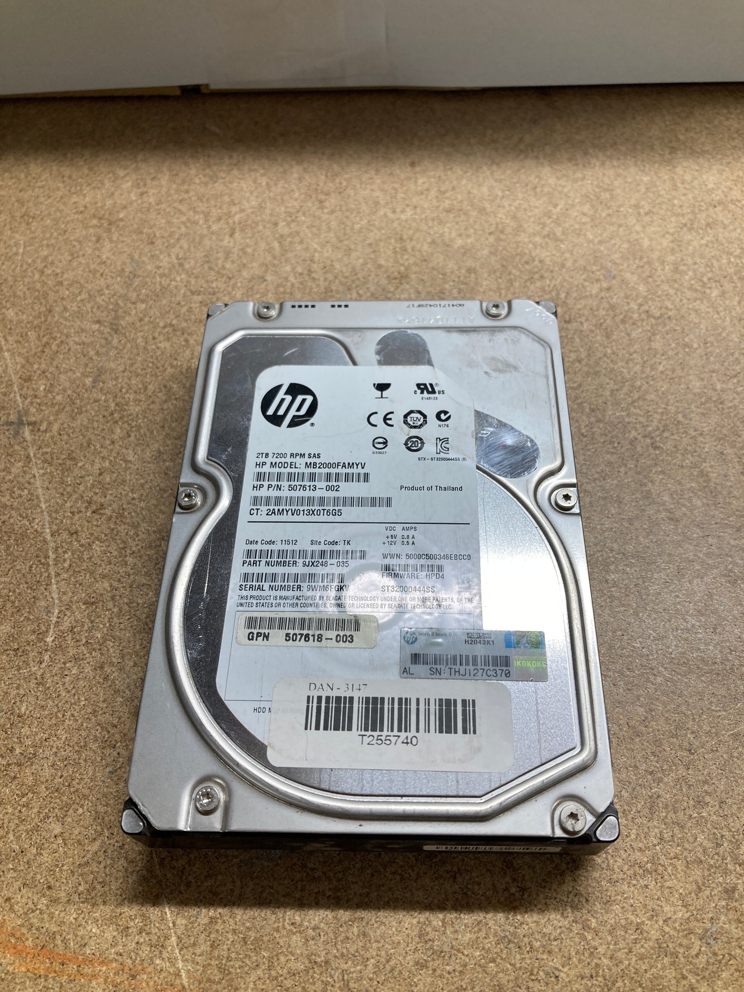 507616-B21 HP 2TB 6G 7.2K Rpm 3.5inch 3.5inch Dual-Port SAS hard disk drive 508010-001 507613-002 649327-002 PN:507616-B21 2nd :507616-B21: Alt () Other //