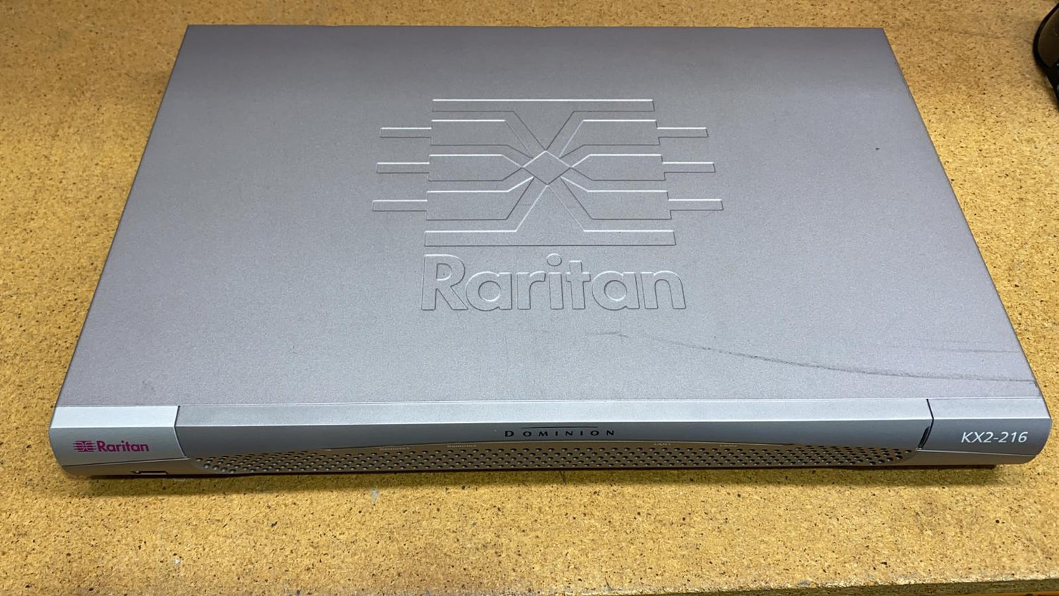 RARITRAN DKX2-216 16-PORT RACK MOUNT KVM OVER IP SWITCH
