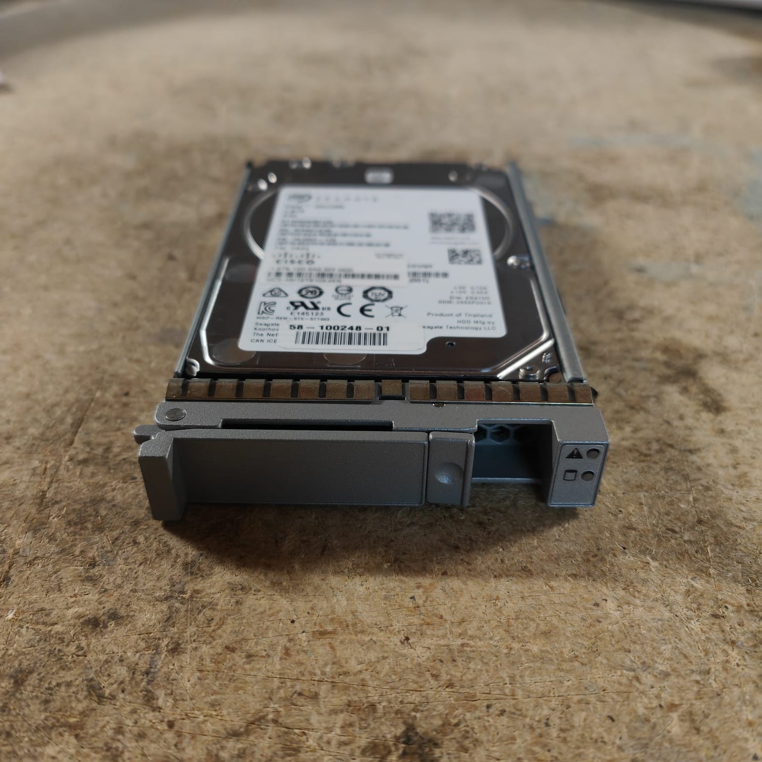 UCS-HD18TB10KS4K CISCO 1.8TB 10K SAS 12Gb/s 2.5" HDD 2nd :58-100141-01: Alt (:58-100141-01) Other /58-100248-01 UCS-HD18TB10K4KN/