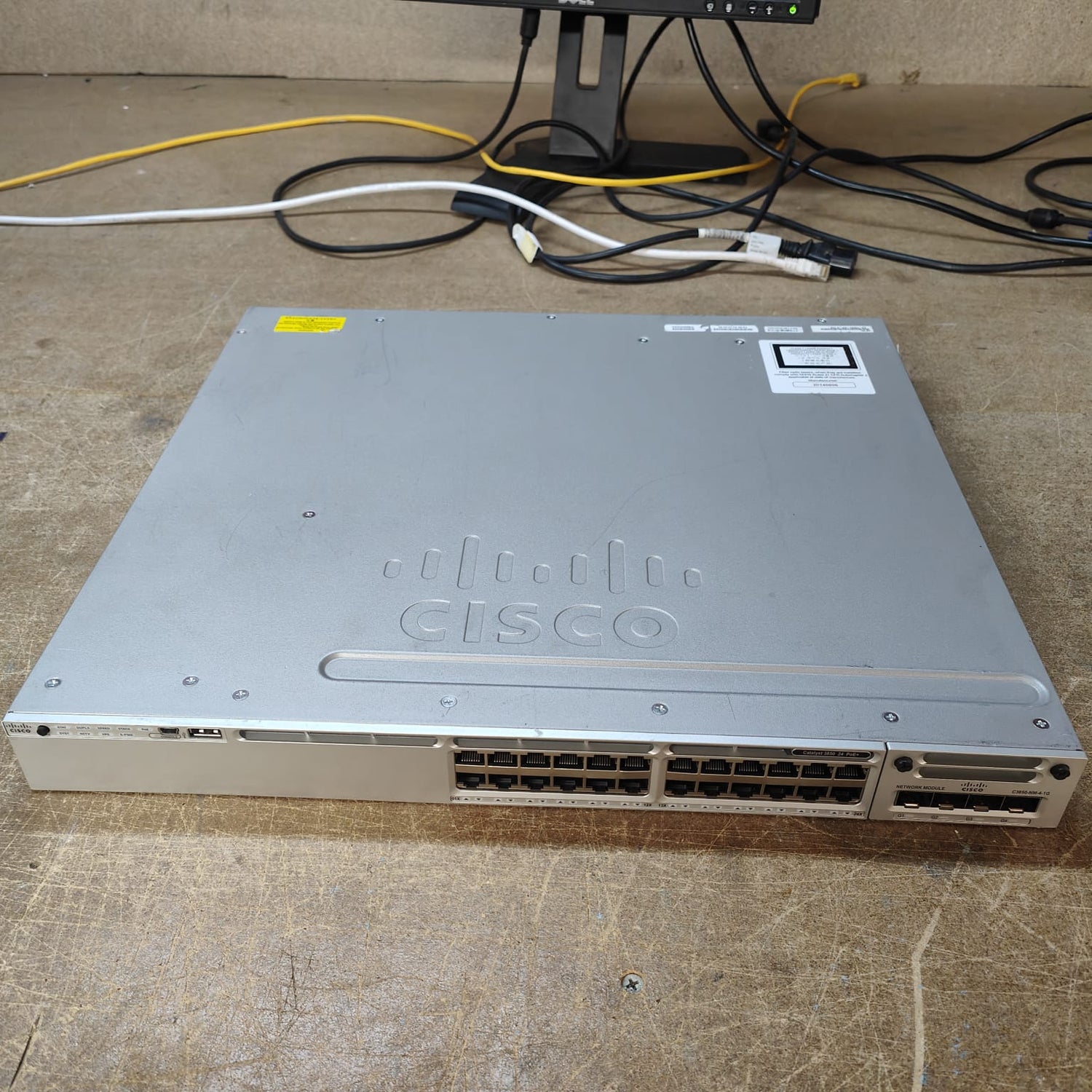 CISCO CATALYST 3850 24 PoE+ 24-PORT SWITCH C3850-NM-4-1G NETWORK MODULE WS-C3850-24P-S  2nd :WS-C3850-24P-S: Alt () Other //