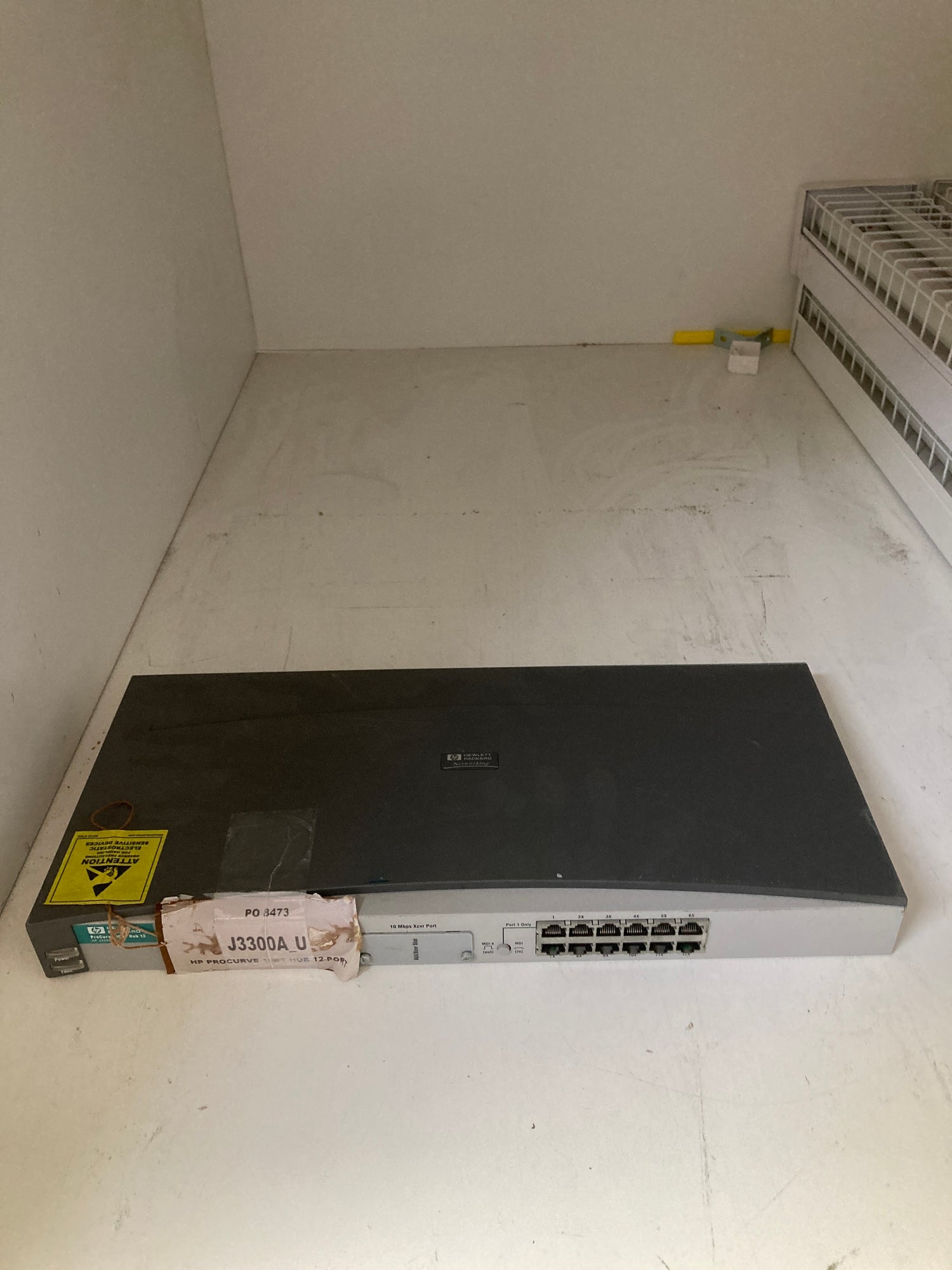 J3300A HP PROCURVE 10BT HUB 12-PORT 2nd :: Alt () Other //