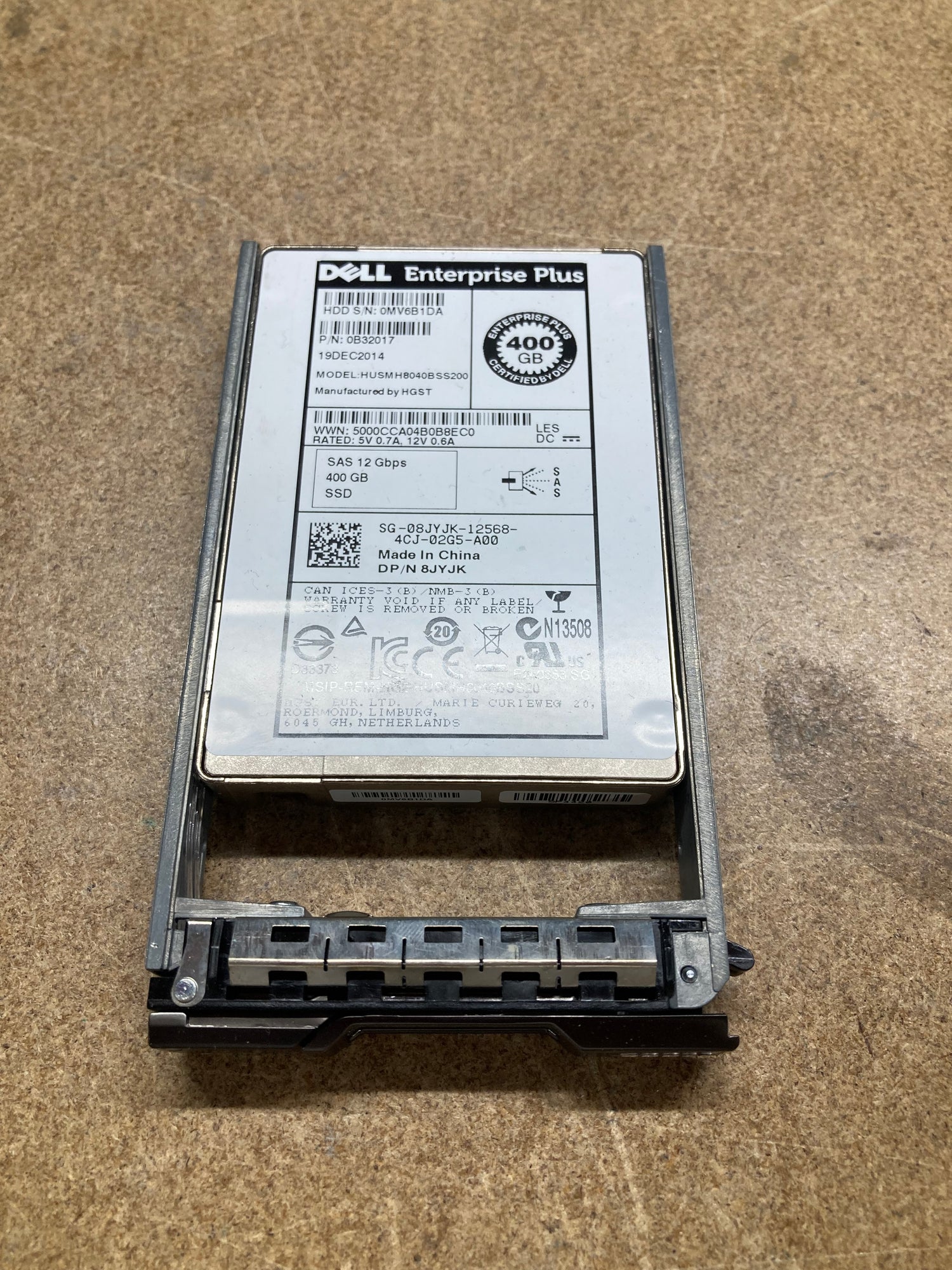 8JYJK Dell Compellent 400GB 12GB/s SAS SSD 2.5" For Dell Compellent SC220 2nd :: Alt () Other //