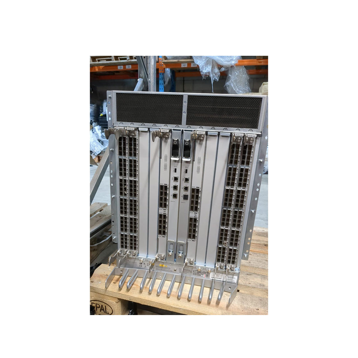 HD-DCX8518-0001 Brocade DCX Fibre Channel Backbone Switch Chassis 2nd :80-1007102-01: Alt () Other //