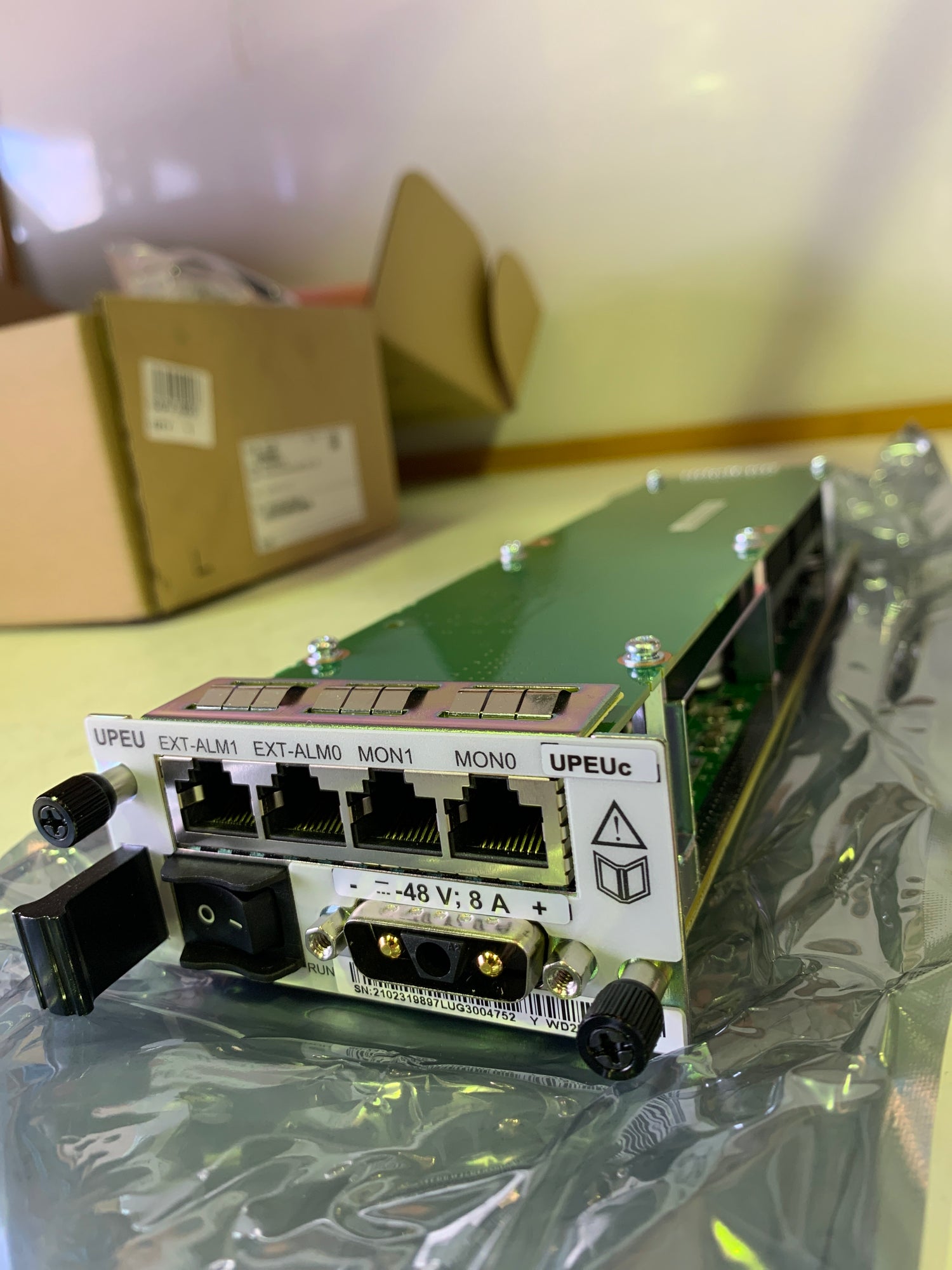Huawei UMPTb2 main processing board for integration into enterprise networking or telecom infrastructure systems. Supports 4E1 and 2FE/GE interfaces. This is a system component and does not function as a standalone transmitter or signal-emitting device.