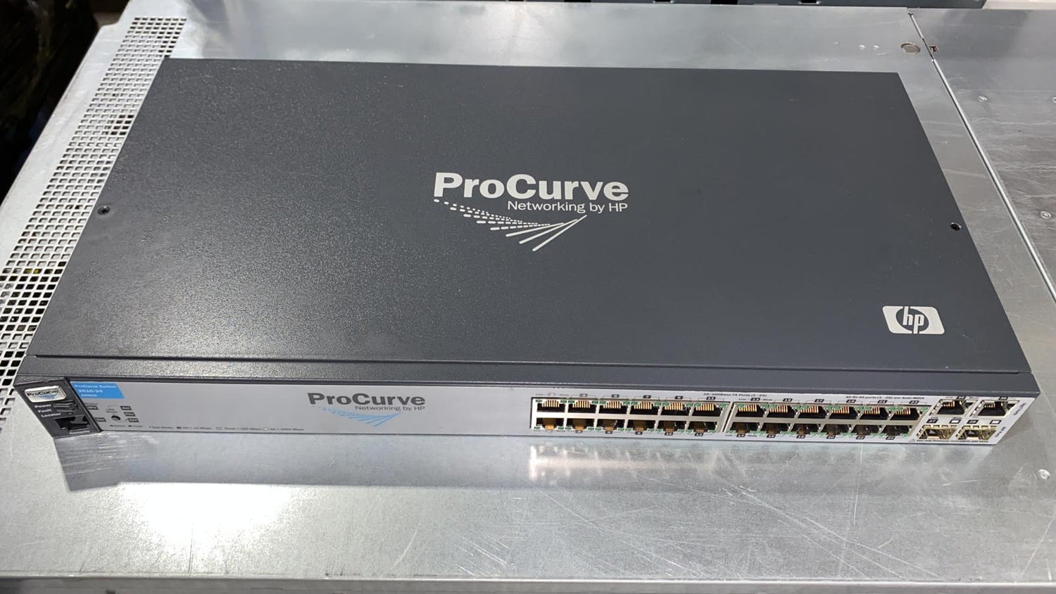 HP Procurve 2610-24 24x 10 100 ports 2 GBIC  SFP  ports PN:J9085A 2nd :J9085A: Alt () Other //