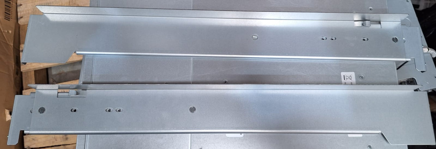30744-01 Netapp Storage Array Adjustable 23.5"-32.5" Rail Kit  2nd :: Alt () Other //