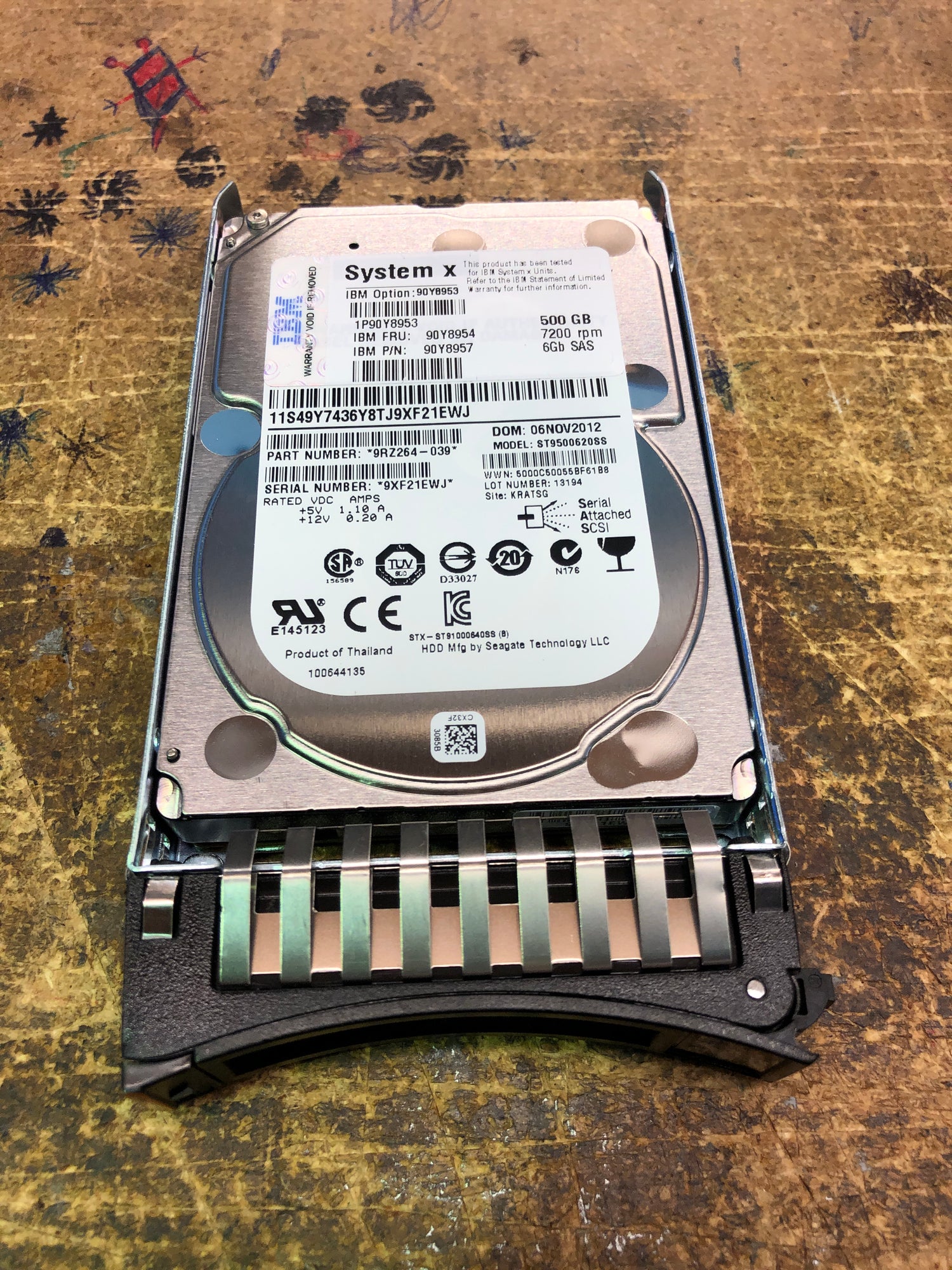 90Y8954 IBM 500GB 7.2K 6Gbps SAS NL SFF Hard Disk Drive 2nd :90Y8953: Alt 90Y8957) Other //