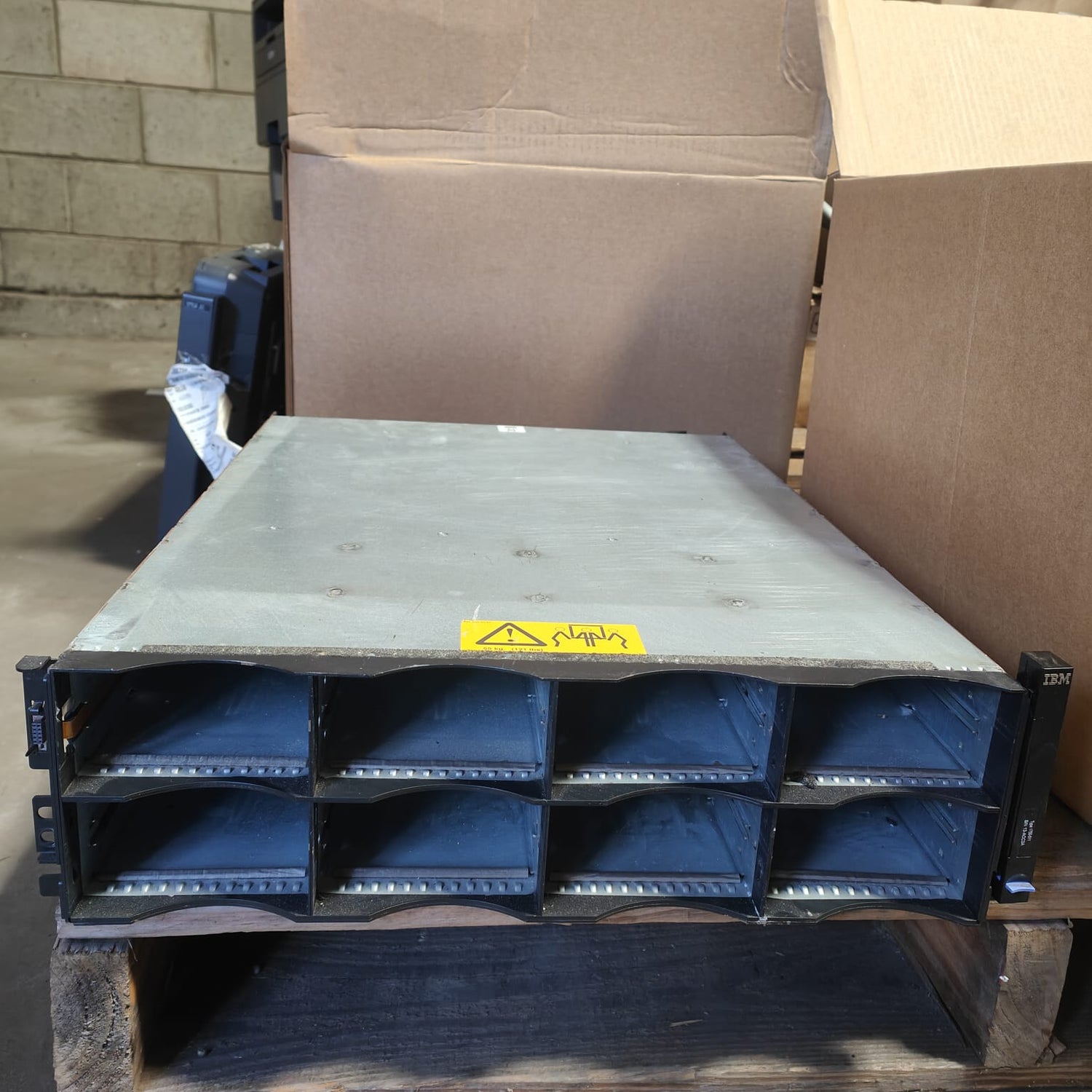 1750-511 IBM DS6800 SAN System with 2 x Controller PN 45W9585 - 2nd :1750-511: Alt () Other //