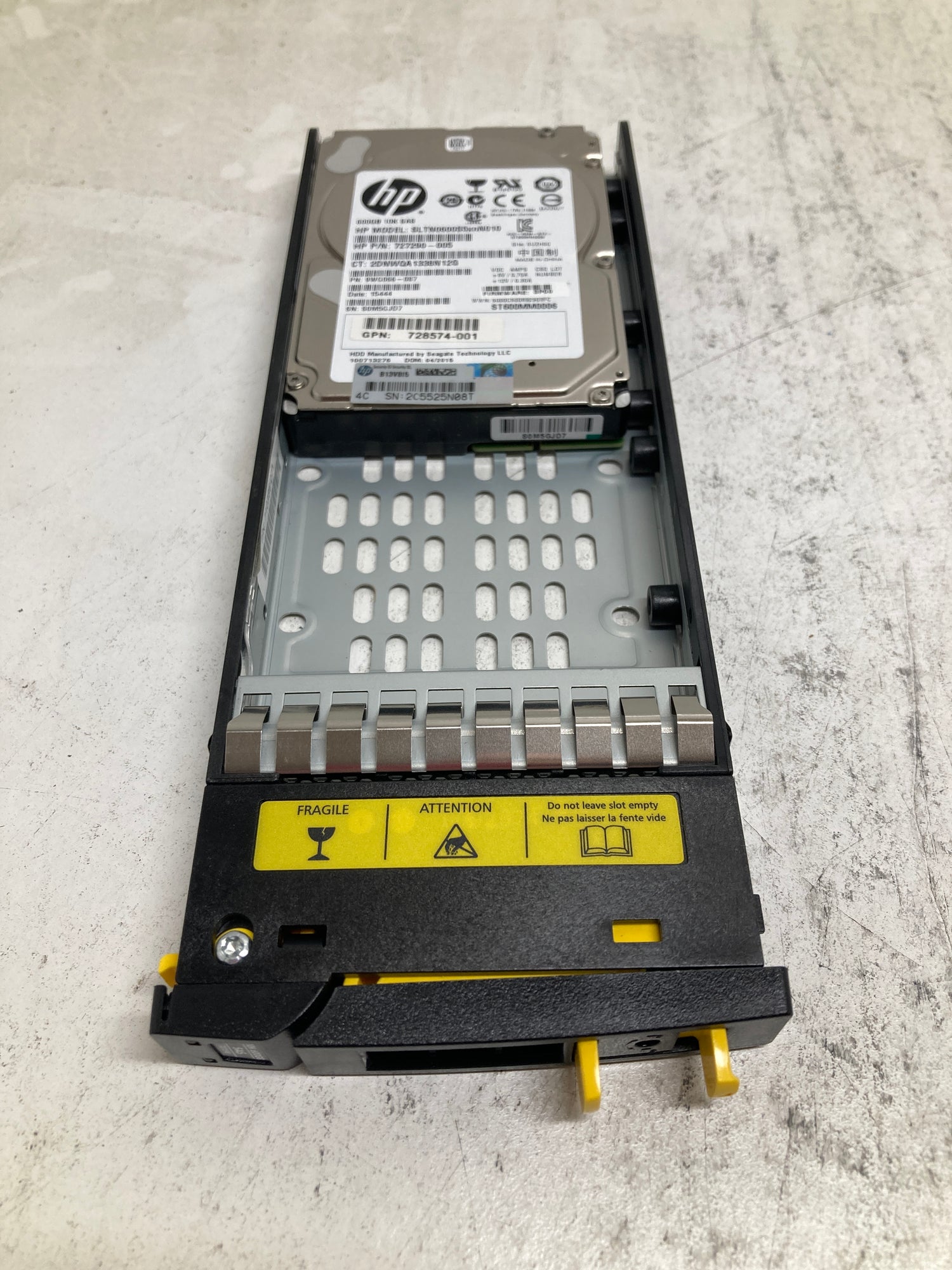 HPE 727398-001 3PAR STORESERV M6710 600GB SAS 6GBPS 10000RPM 2.5INCH SFF HARD DISK DRIVE WITH TRAY 2nd :727290-005: Alt (C8R72A) Other //