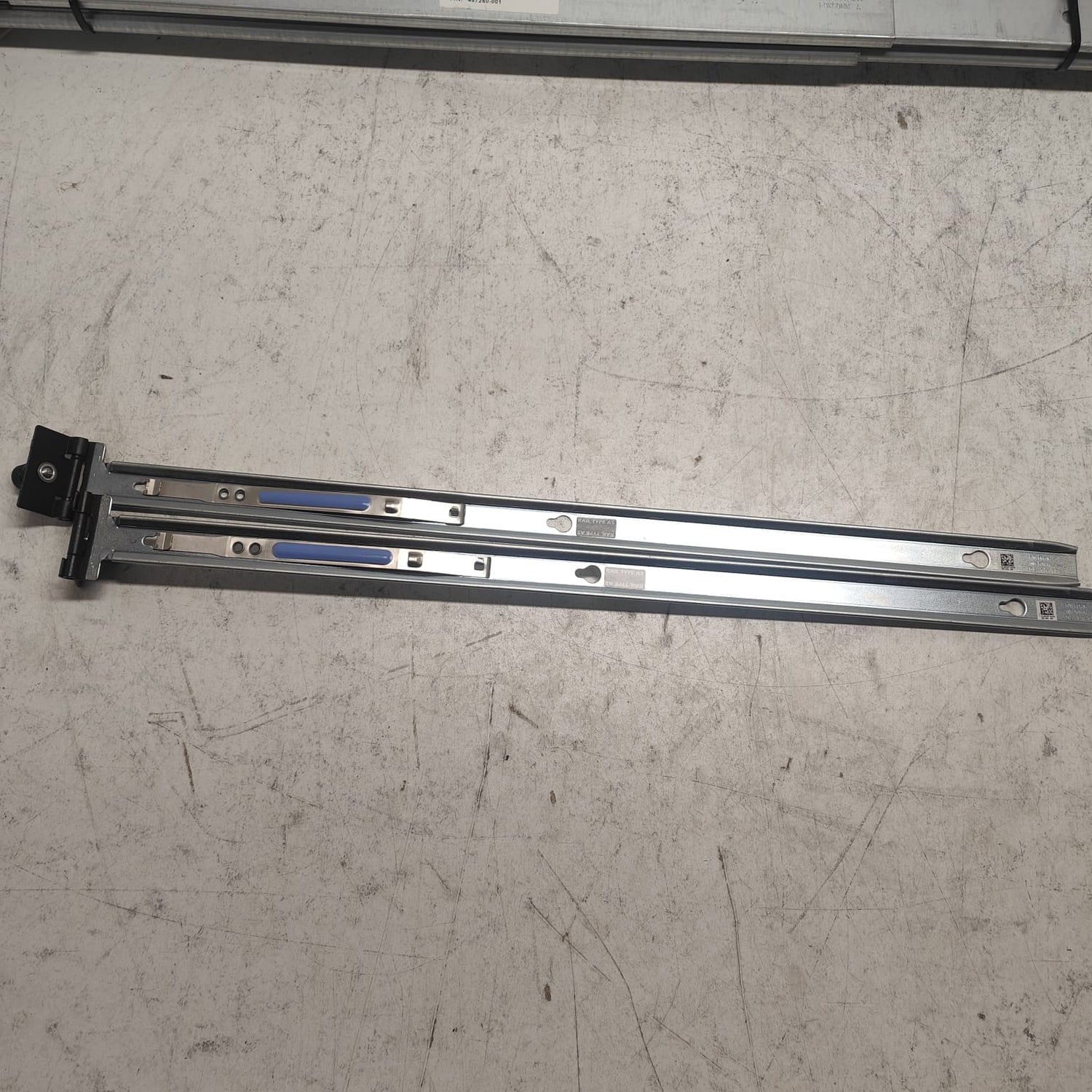 DELL FORCE FF6J6_ 10/8164/8132 RAIL KIT (Missing Inner Rail) 2nd :: Alt () Other //