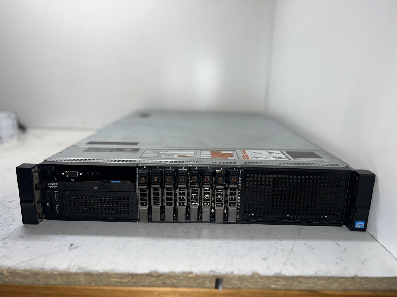 Dell PowerEdge R720 8x SFF disk bays Rackmount Server Dell-R720-8xSFF 2nd:Dell-R720-8xSFF: Alt () Other //