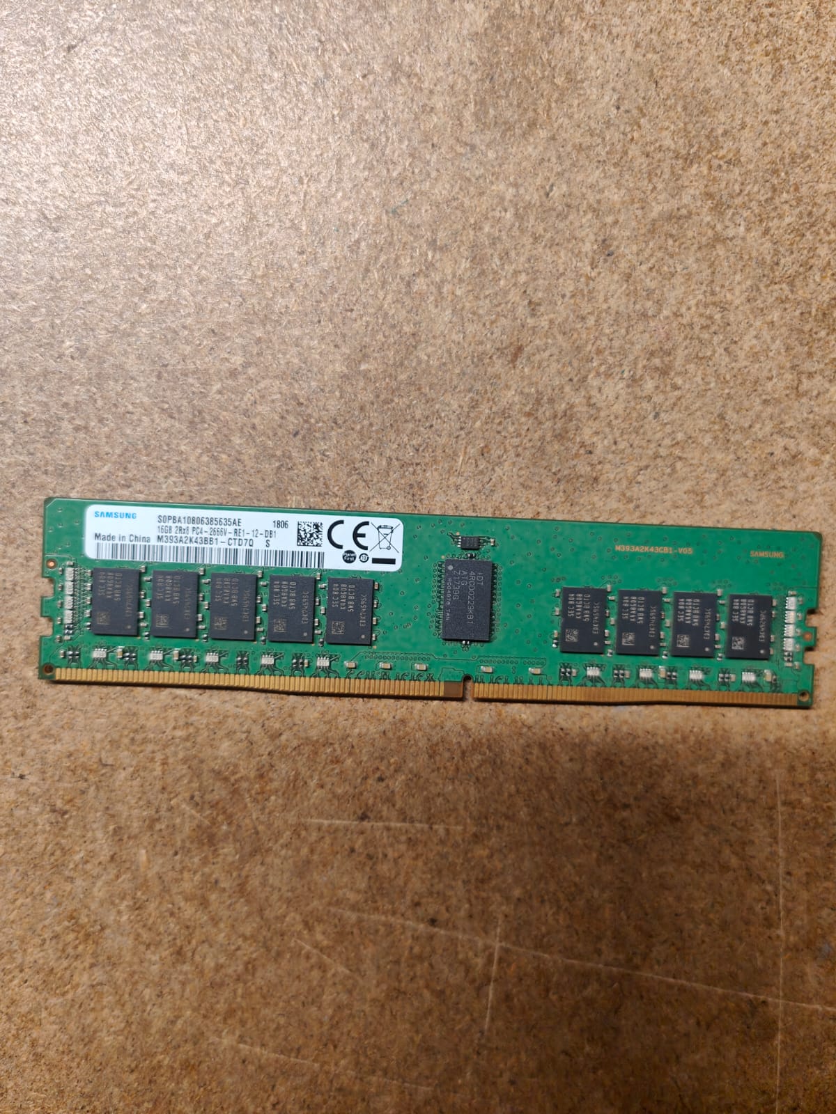 M393A2K43BB1 - SAMSUNG 16GB DDR4 SERVER RAM 2Rx8 2666MHz M393A2K43BB1-CTD 2nd :: Alt () Other //