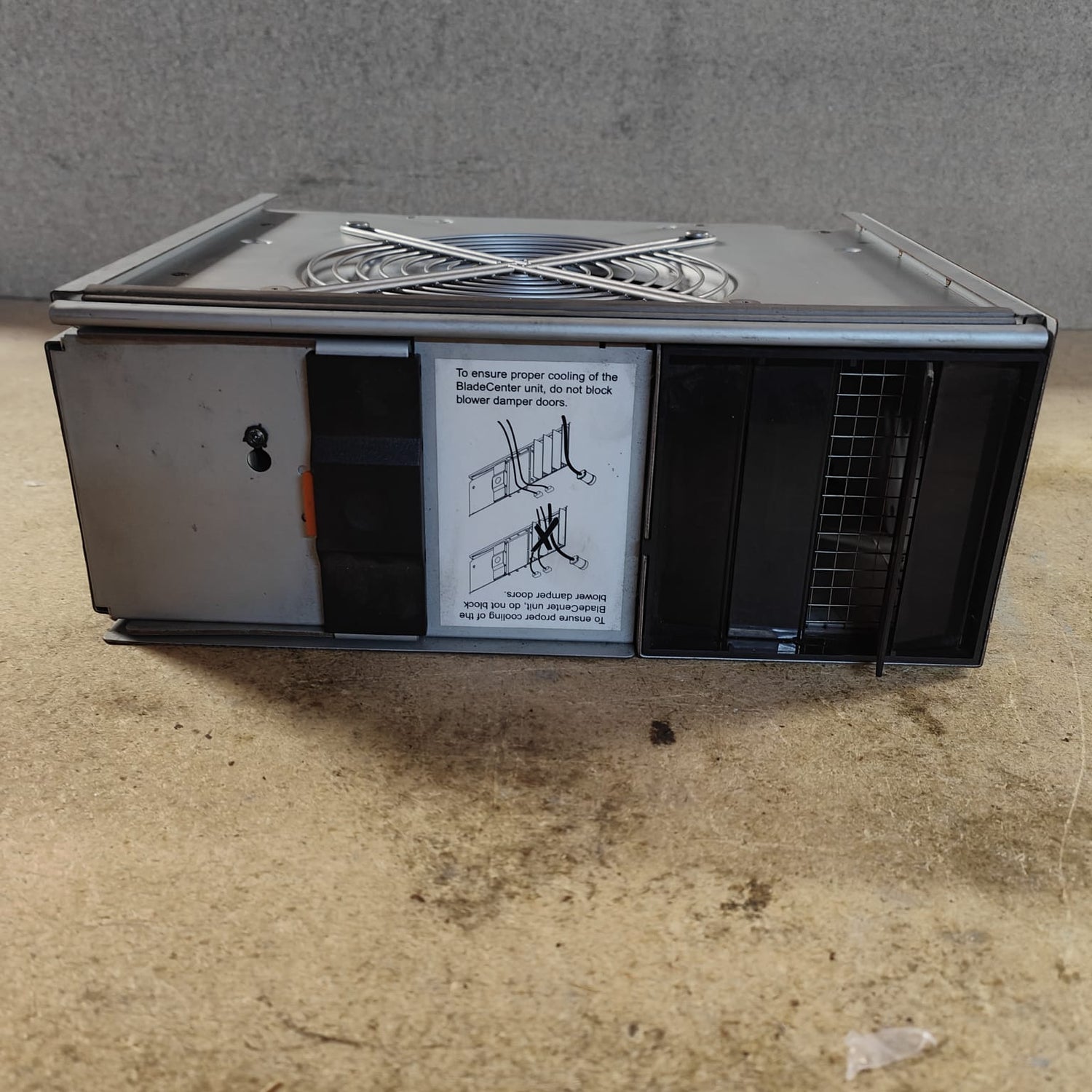 IBM BladeCenter H Blower Module 44E8110 31R3301 31R3268 44E5083 2nd :44E5083: Alt (44X3473) Other //