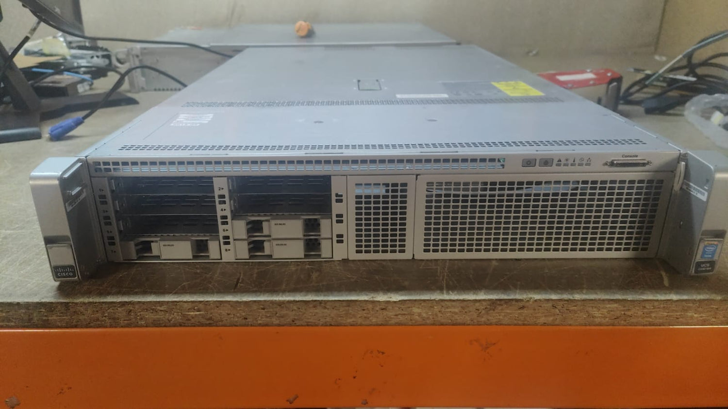 Cisco C240 M4 24xSFF 2U CTO Rackmount Server PN: UCS-C240-M4S 2nd:: Alt() Other//