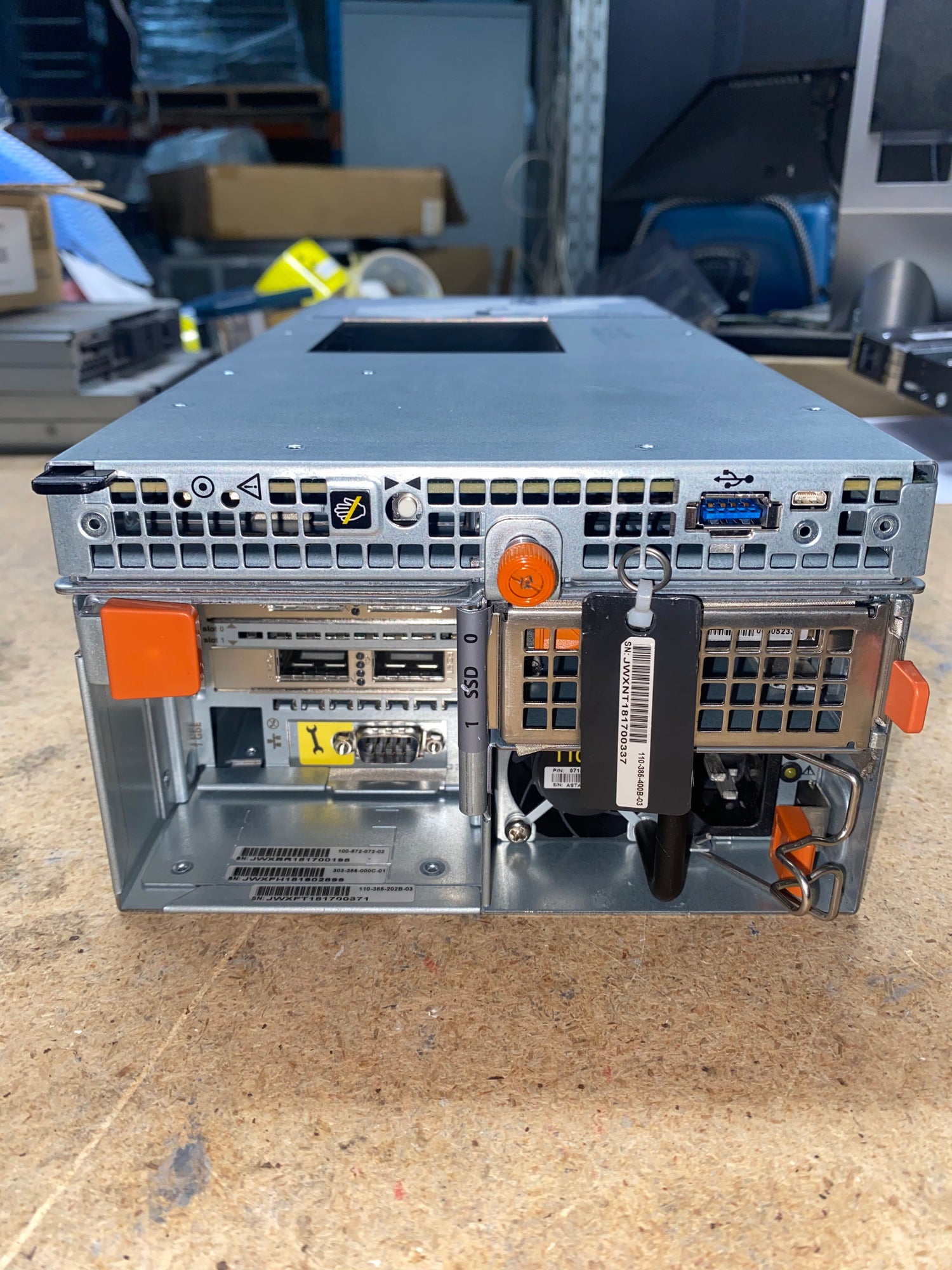 INFINITY HIGH COMPUTE /  CONTROLLER (128GB) for H500 Isiilon 2nd :: Alt () Other /Inc: 2x105-000-492-00 + 303-386-000C-01 + 110-385-202B-03, 110-385-101B-03/