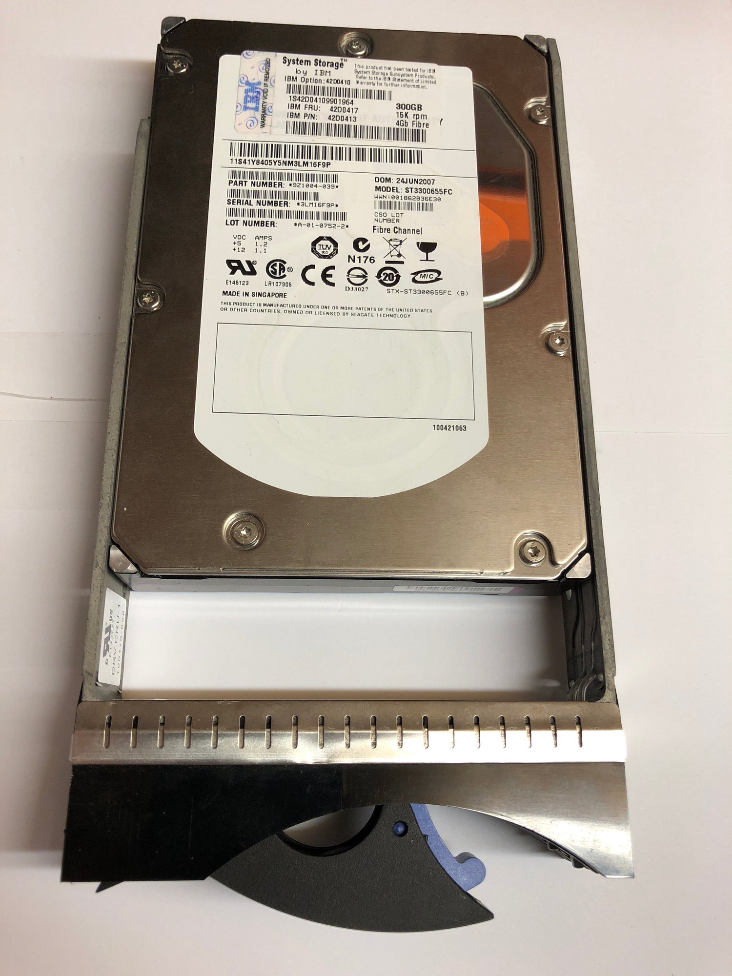 IBM 300GB 15K 4GB Fibre Channel Hard Drive 42D0410 42D0413 42D0417
