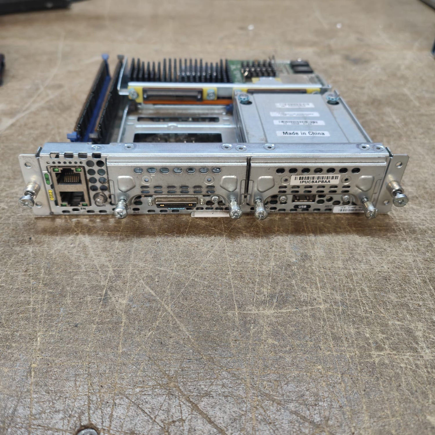 UCS-E140S-M2/K9 Cisco Blade Server16GB Ram 2nd :: Alt () Other //