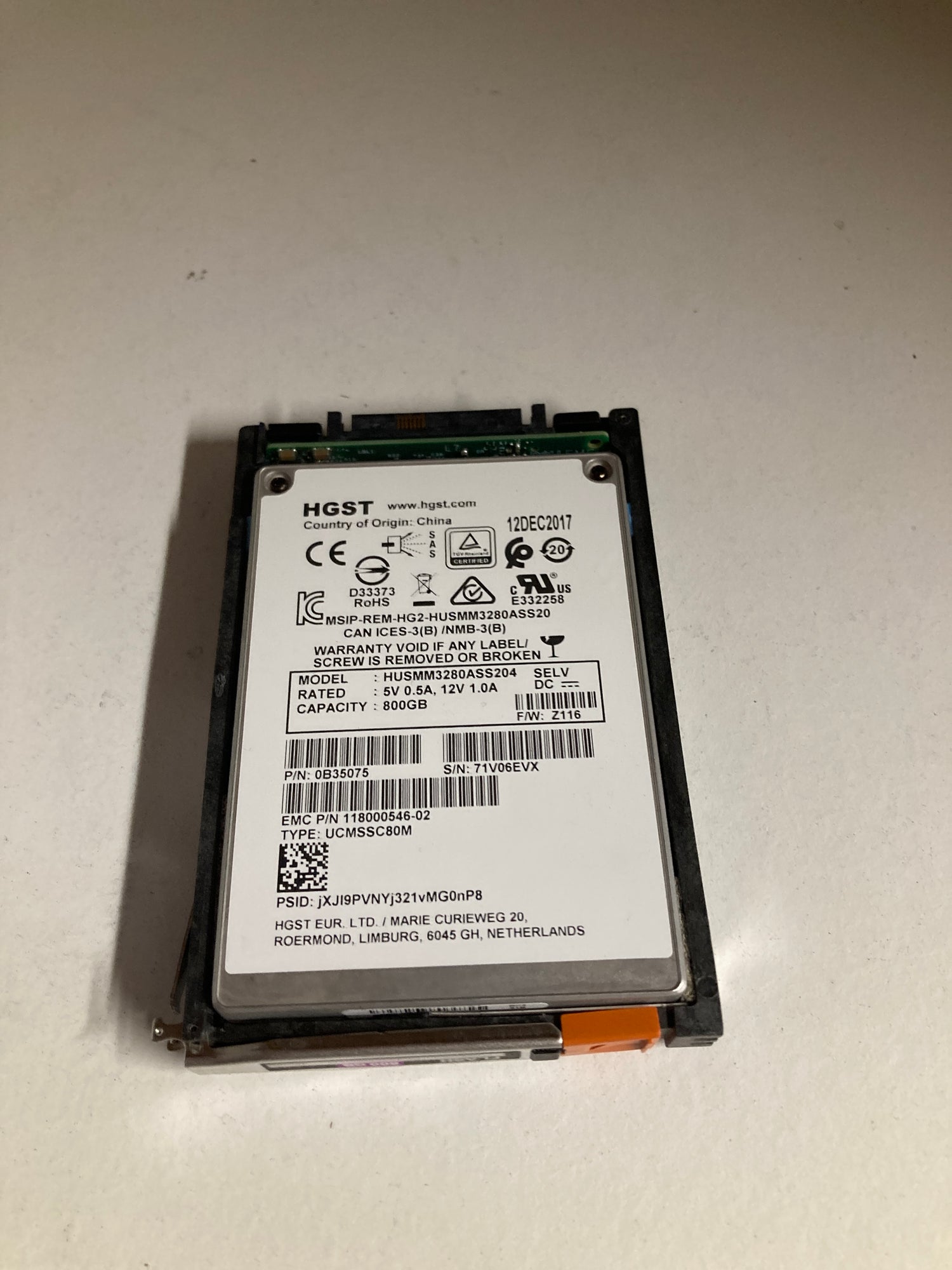 EMC 800GB 12G 2.5inch SAS FLASH SSD PN: 005052220 2nd :005052220: Alt () Other /HUSMM3280ASS204 0B35075 118000546-02 /