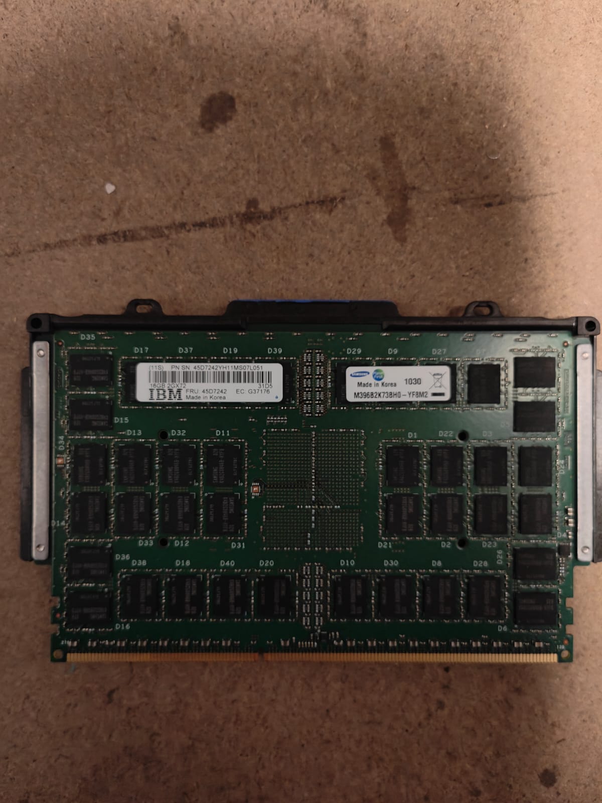 IBM 45D7242 16GB DDR3 1066MHZ DIMM (5601) 2nd :: Alt () Other //